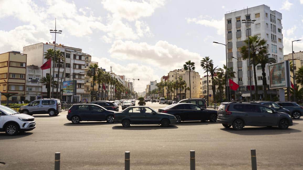 voitures circulant à Casablanca
